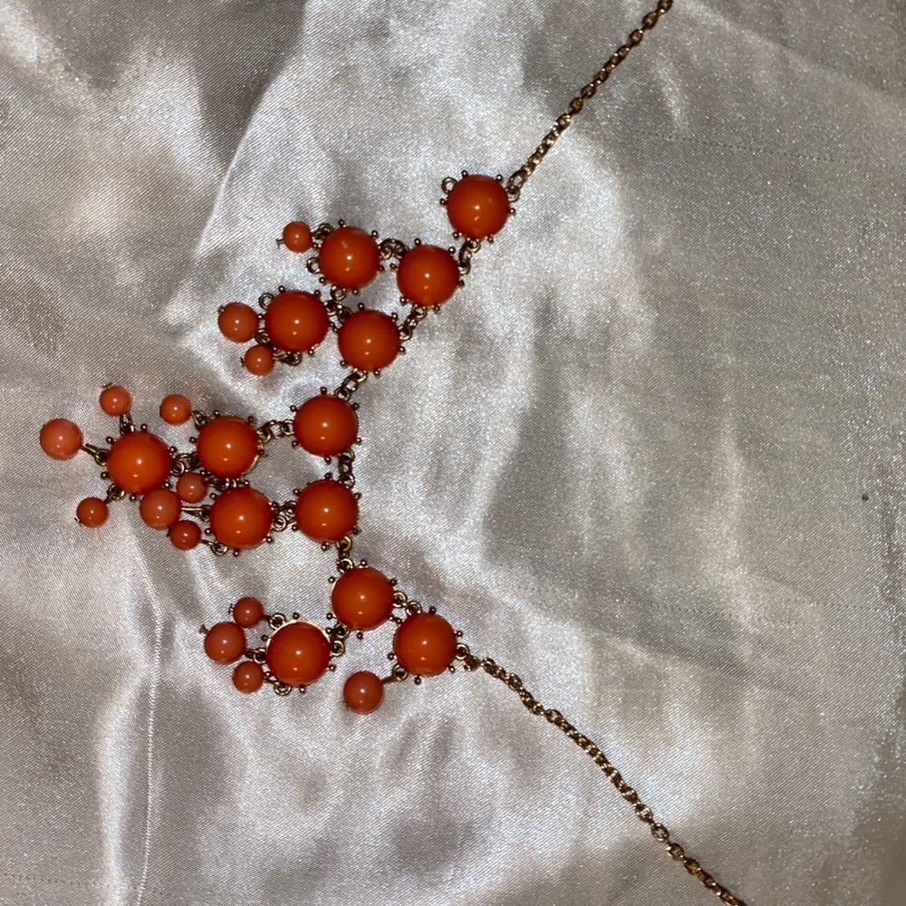 Statement neckless